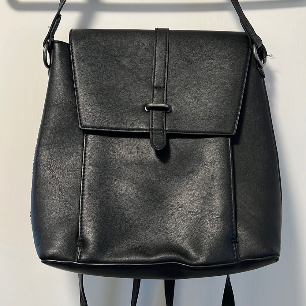 Cute backpack/purse - black